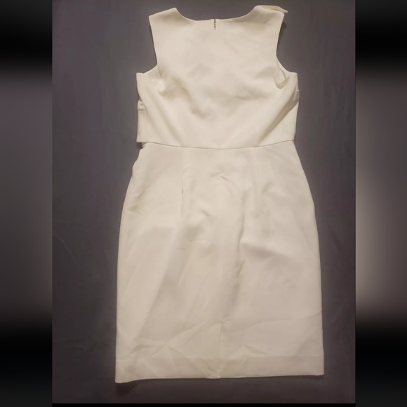 The Limited Size 10 White - Picture 7 of 16